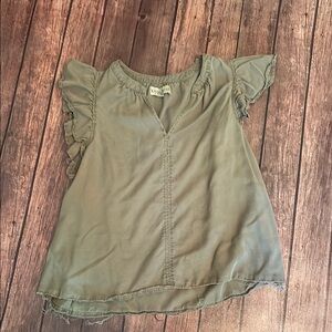 Knox Rose Sage Green Flutter Sleeve Blouse Size L